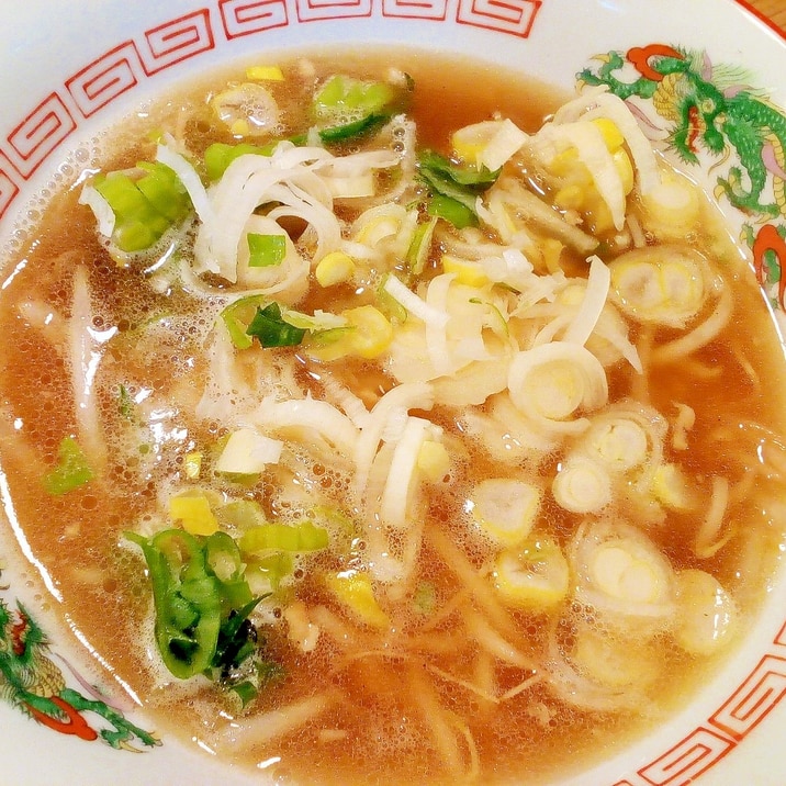 ♪コラーゲンたっぷり!鶏の茹で汁でラーメンスープ♪